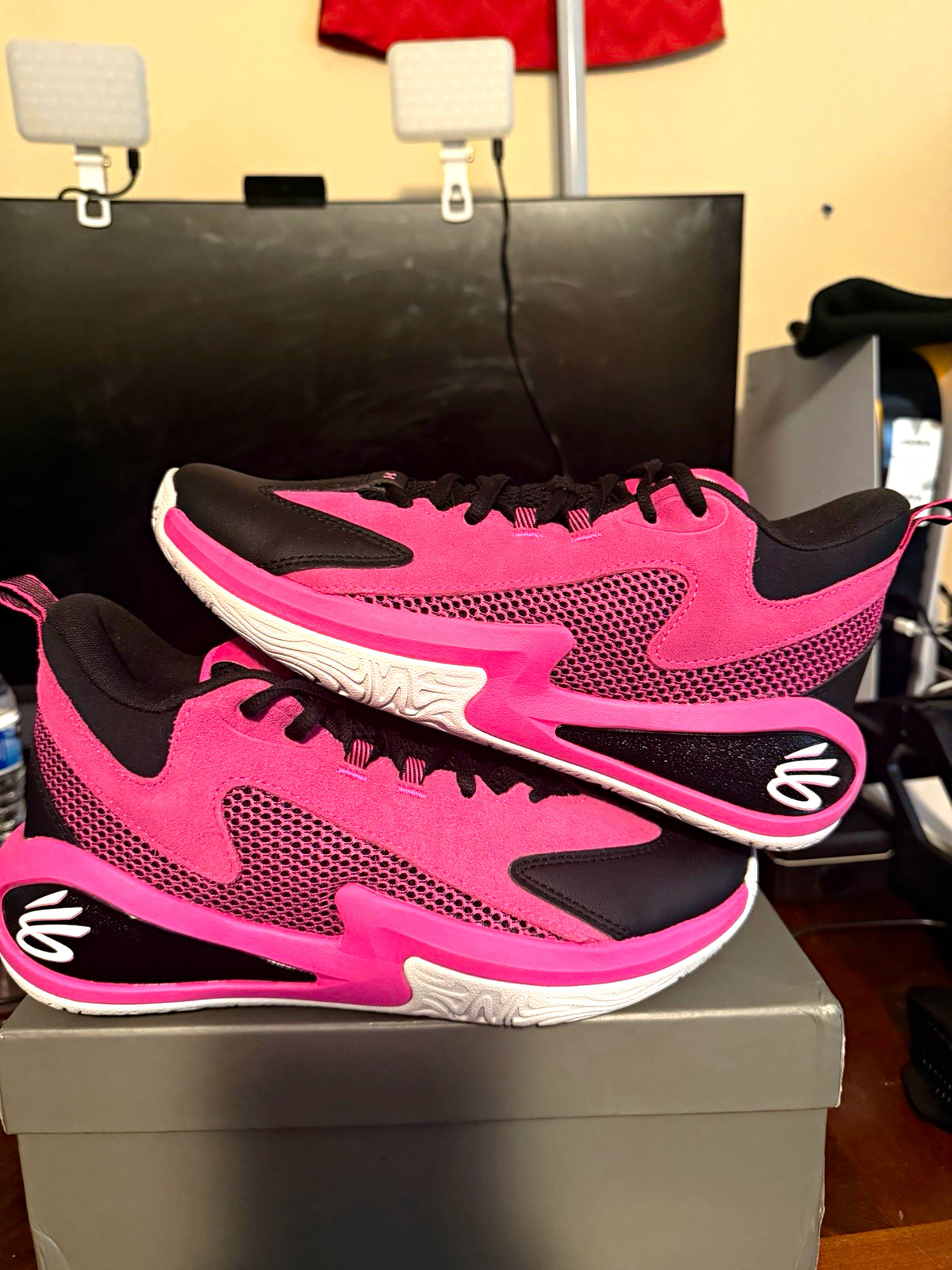 Under Armour Curry 3Z 25 Basketball Low Top Sneakers Pink/Black