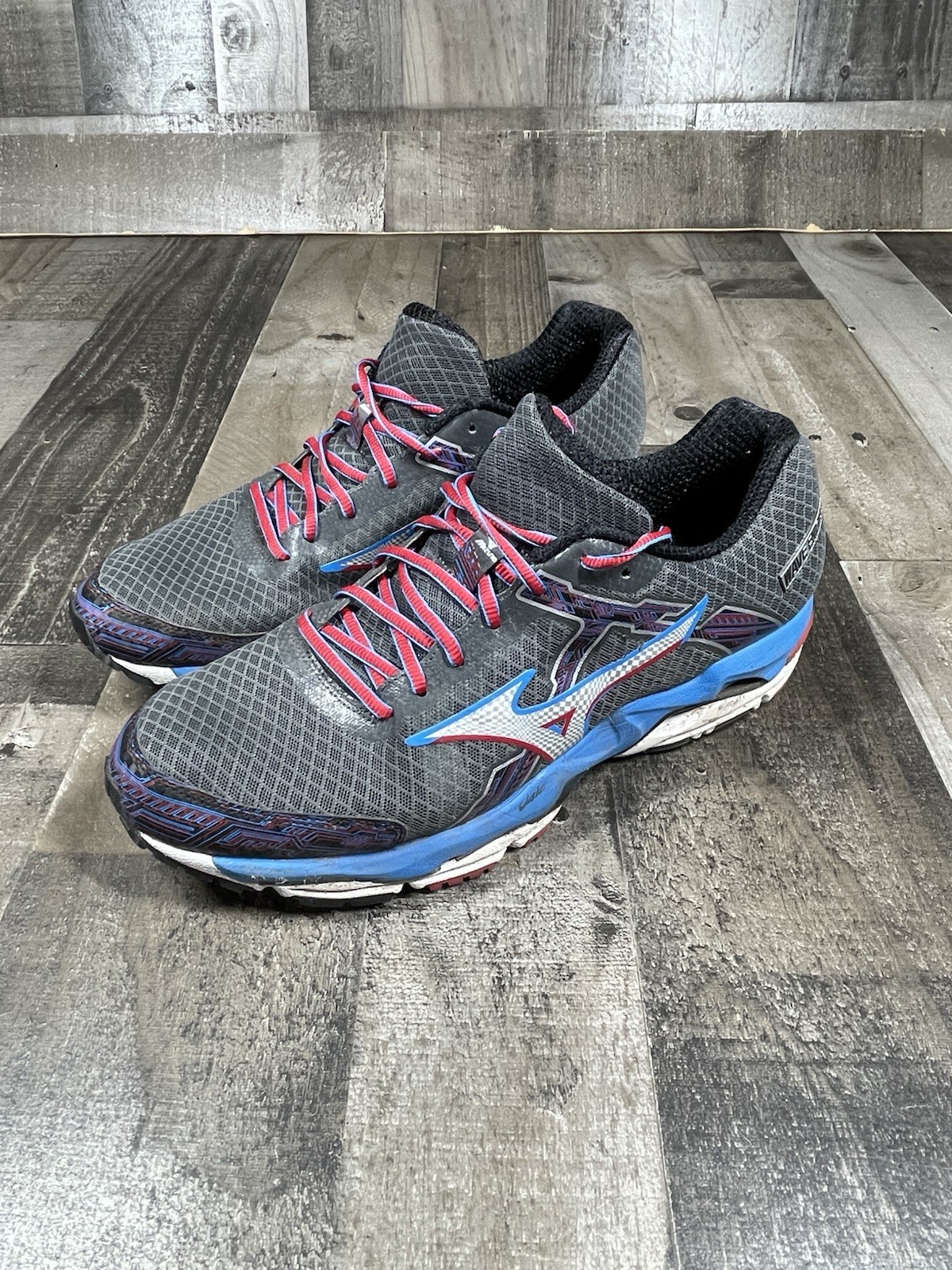 Mizuno Wave Enigma 4 Gray Red Blue Silver Black Men’s size 12 shoes *READ*