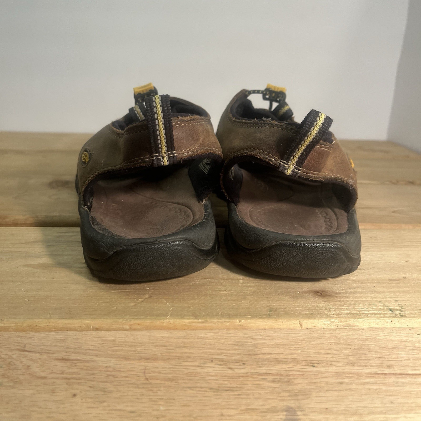 Keen Shoe Men 10.5 Newport Leather Water Sandals Hiking Closed Toe 1001870 Brown