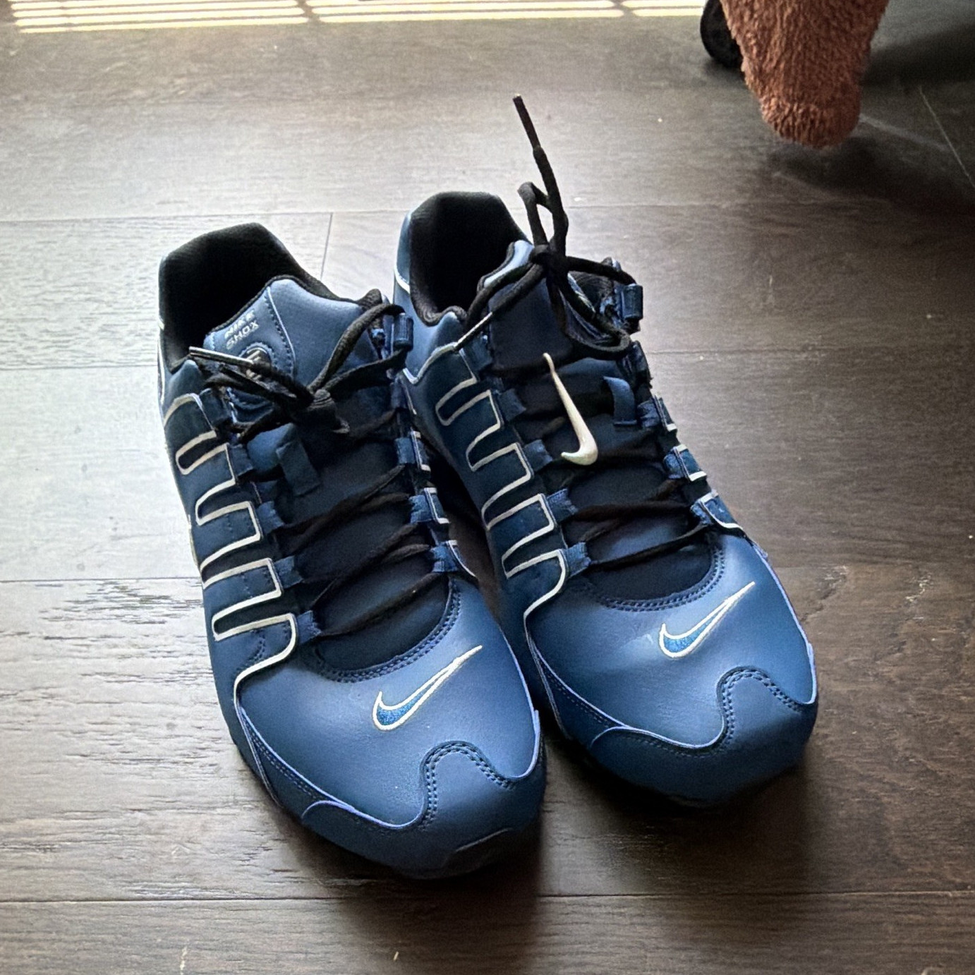 Nike Shox NZ Low Top Lace-Up Cushioned Sneakers Blue/Black/White 315844