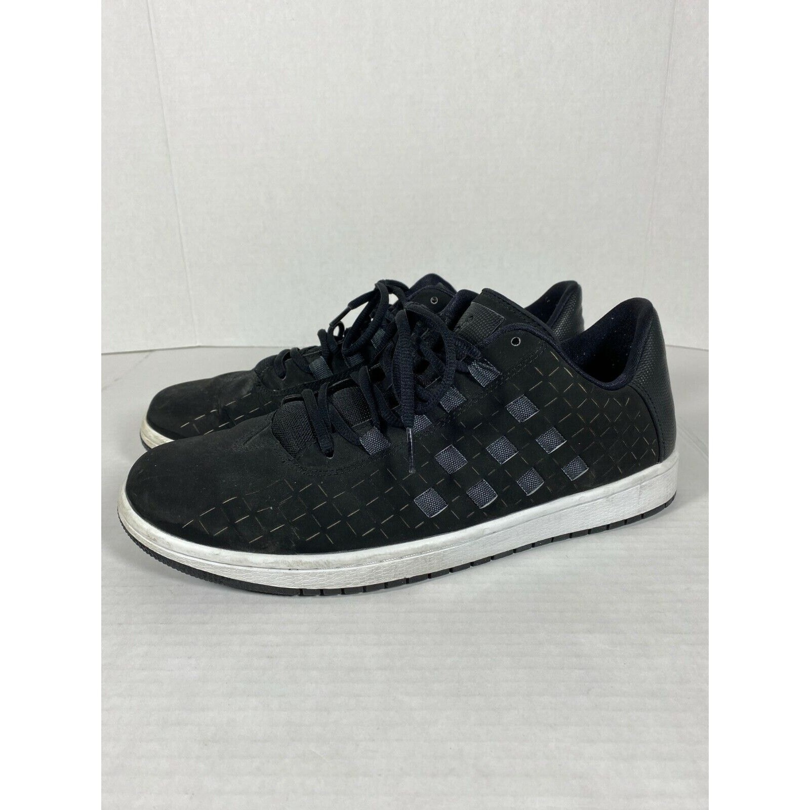 Nike Air Jordan Basketball Shoes Adult Casual Black White Mens 11.5 705146-010