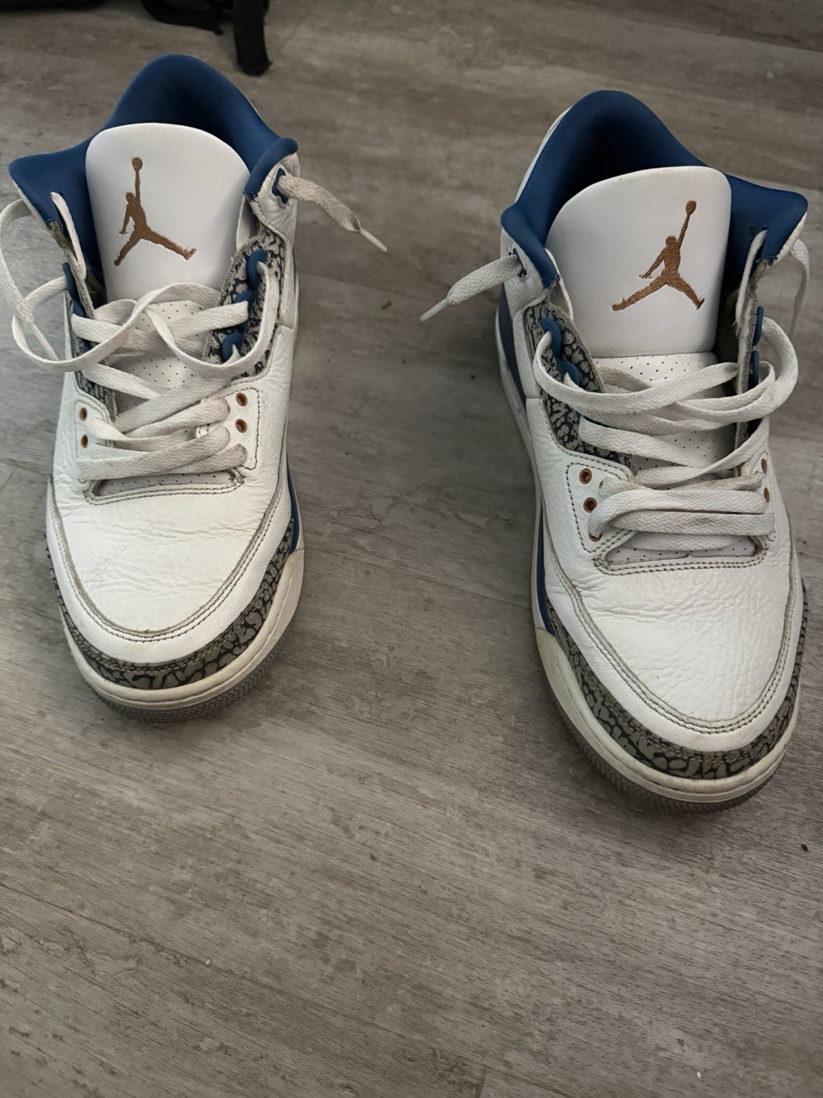 Jordan Air Jordan 3 Men’s Mid Top Leather Lace-Up Sneakers White Blue Gray