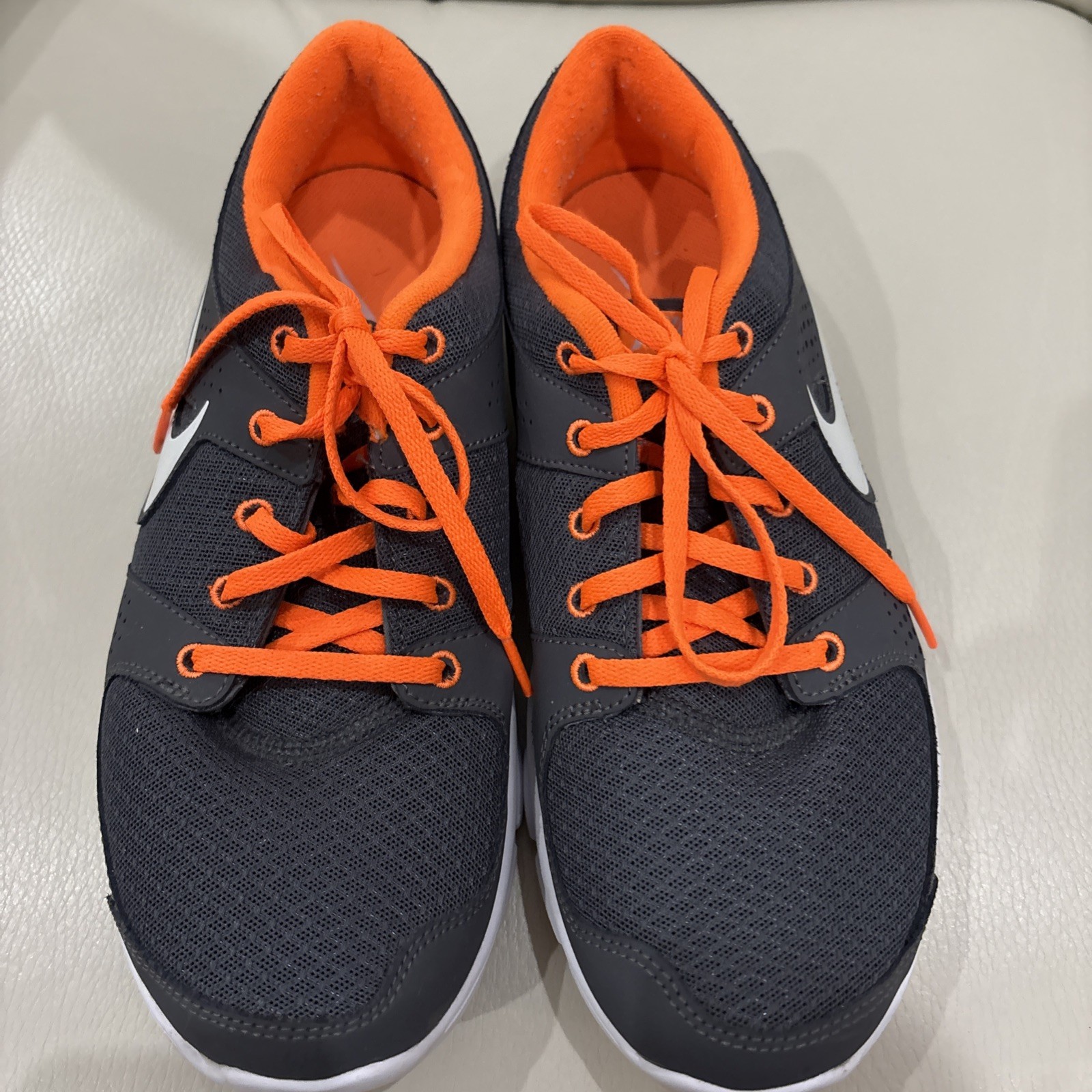 Nike Men’s 8.5 D 525762-003 Flex Experience RN UPC 008865513342920 Gray/Orange