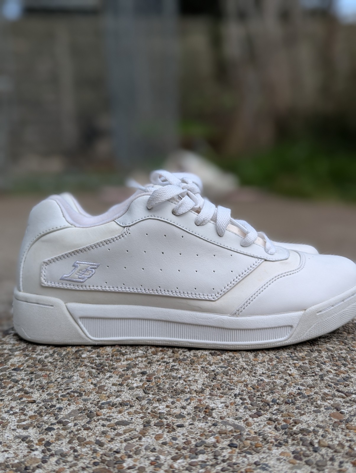 Reebok RBK White Leather Sneakers Men’s Size 9 | Classic Retro Casual Shoes
