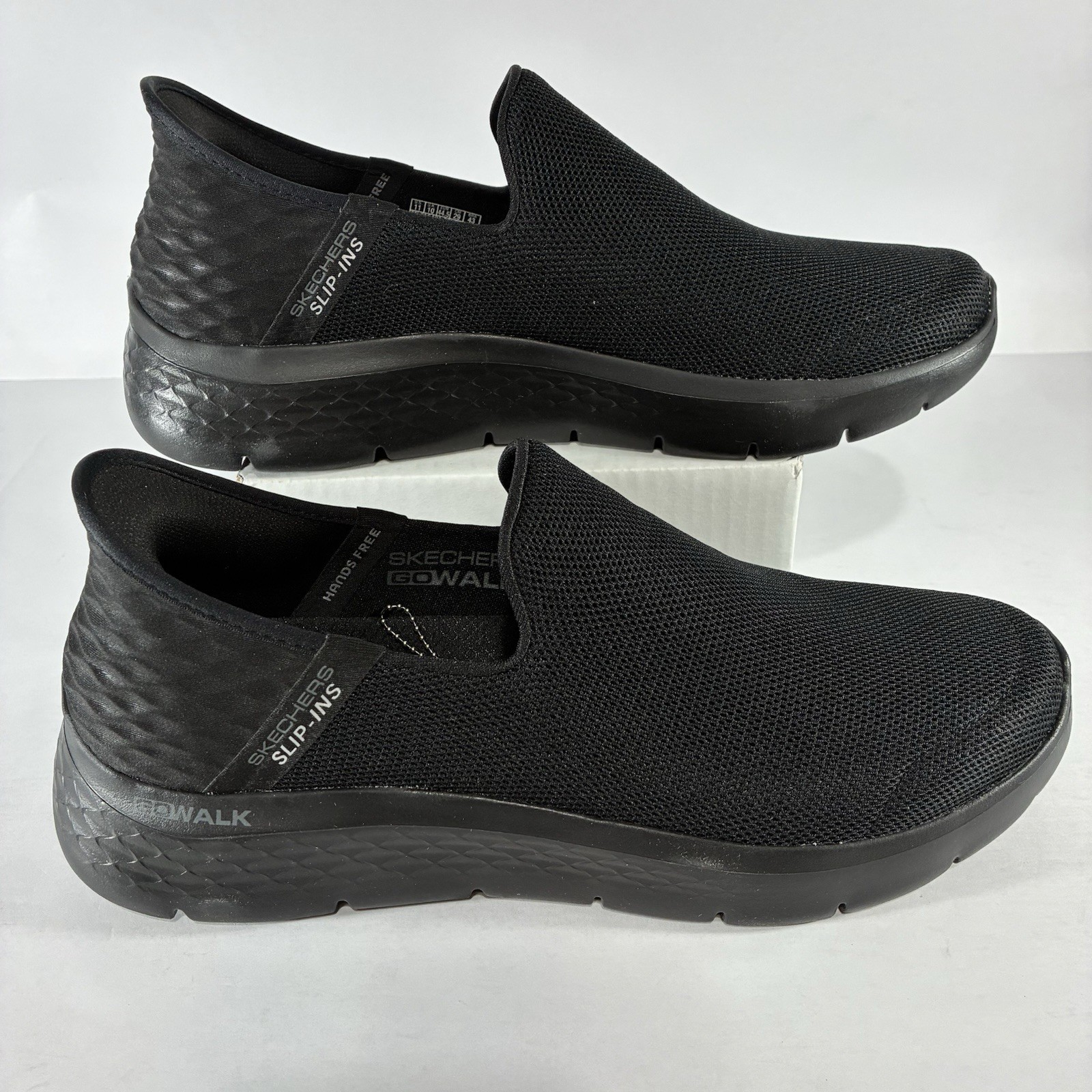Men’s SKECHERS Hands Free Slip-ins Go Walk Flex Black Ojai Sneakers Size: 11