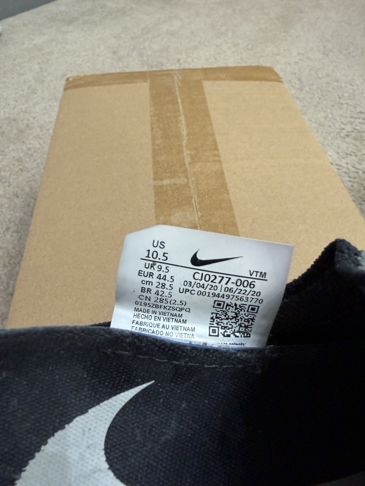 Nike React Phantom Run Flyknit 2 Iron Grey Silver Low Top Shoes Men’s 10.5