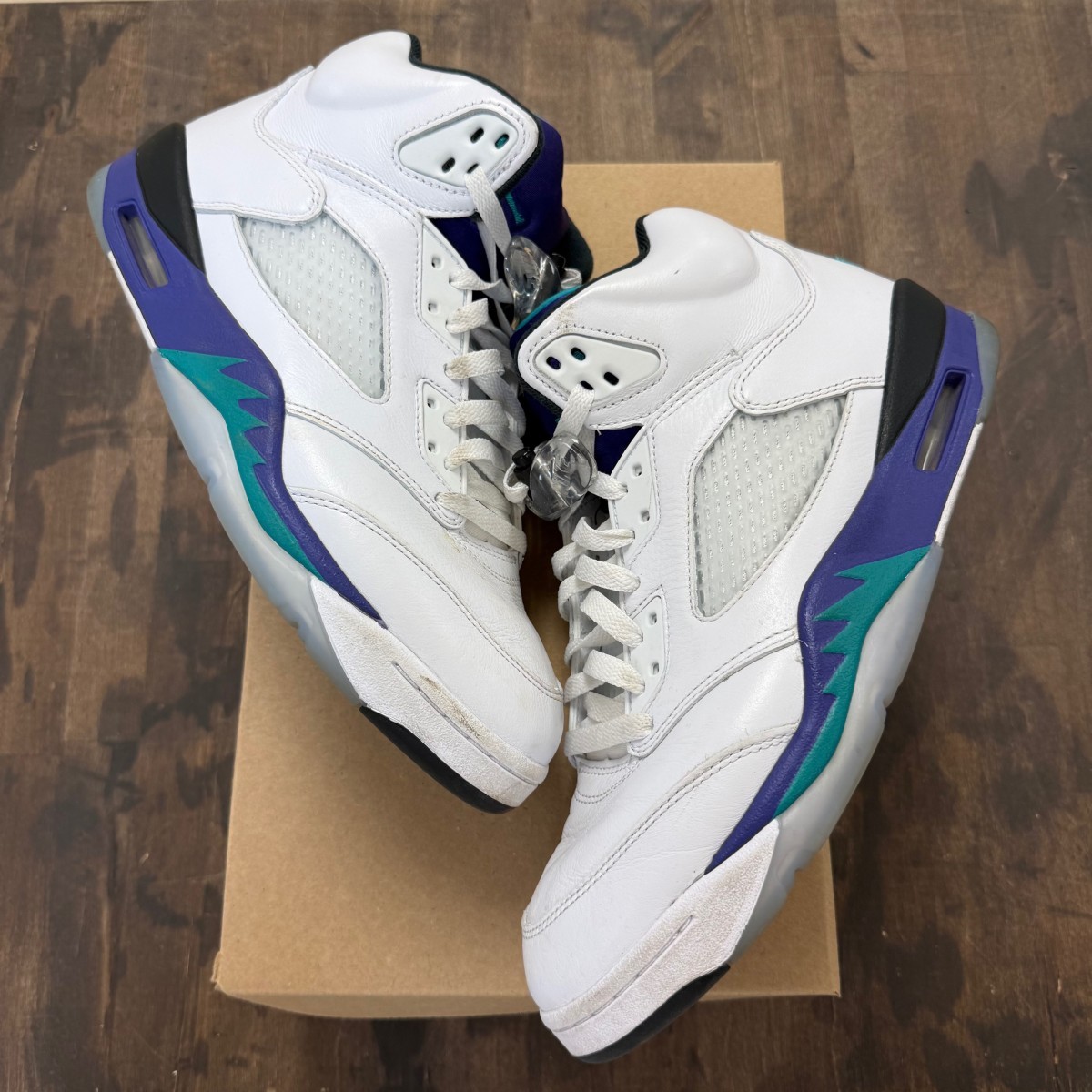 Jordan 5 Retro Grape (2025) (Pre-Owned) – HQ7978-100 Size 10