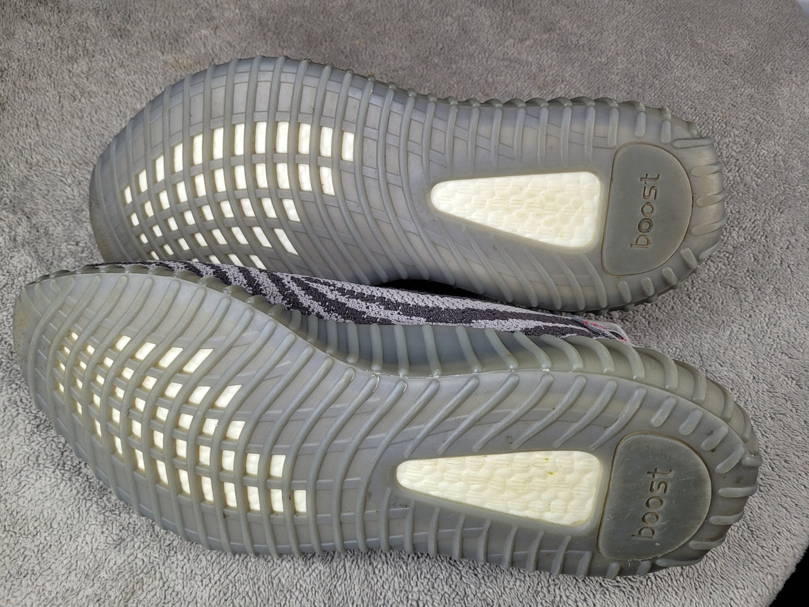 adidas Yeezy Boost 350 V2 Beluga 2.0 Shoes Mens 11.5 Gray Primeknit AH2203