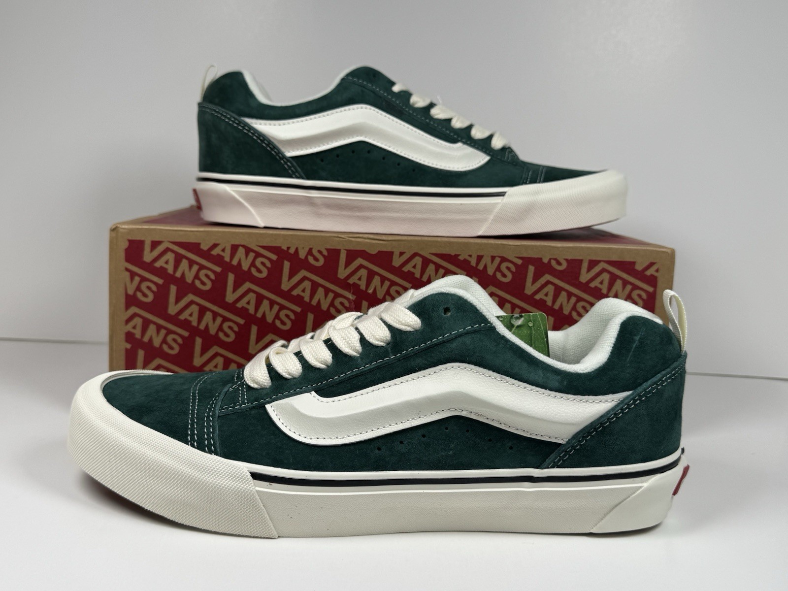 Vans Knu Skool Sneakers Men’s Size 8 Pig Suede Green/White VN000CS0CX2