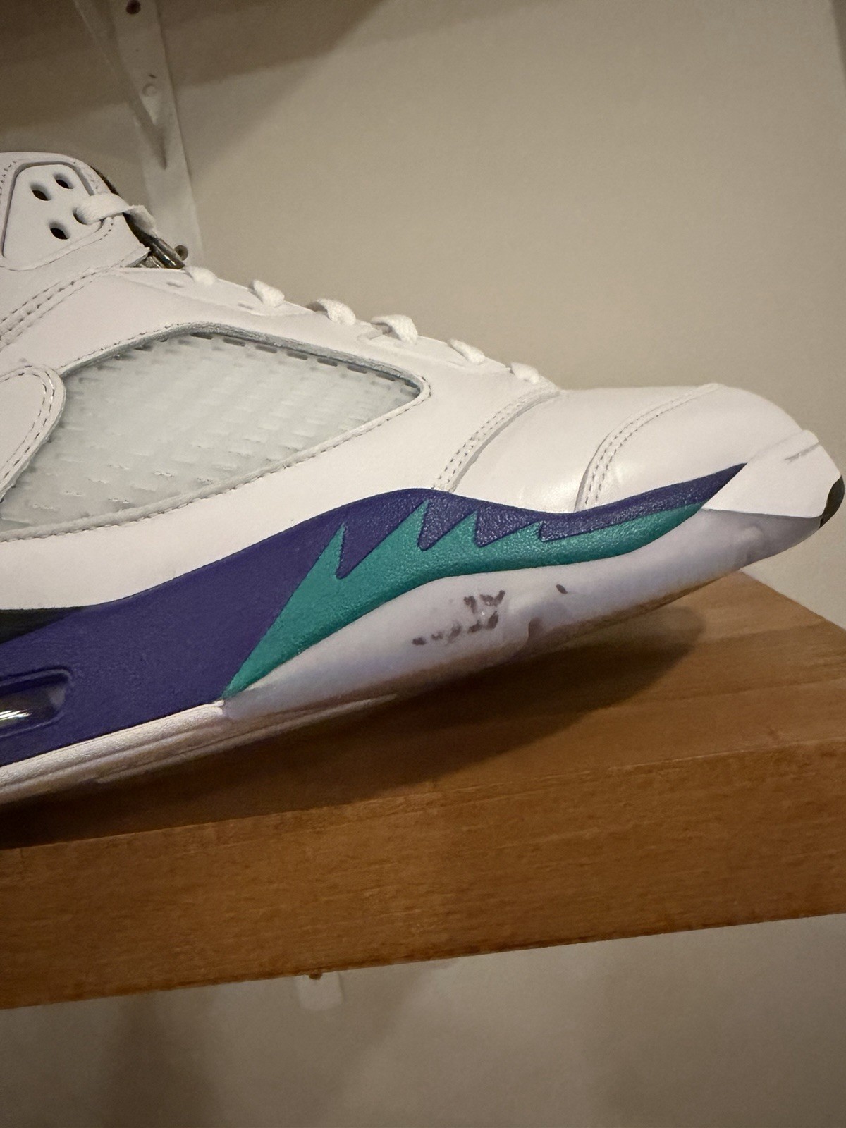 Air Jordan 5 Retro Grape 2025 Men’s Size 14 Sneakers HQ7978-100