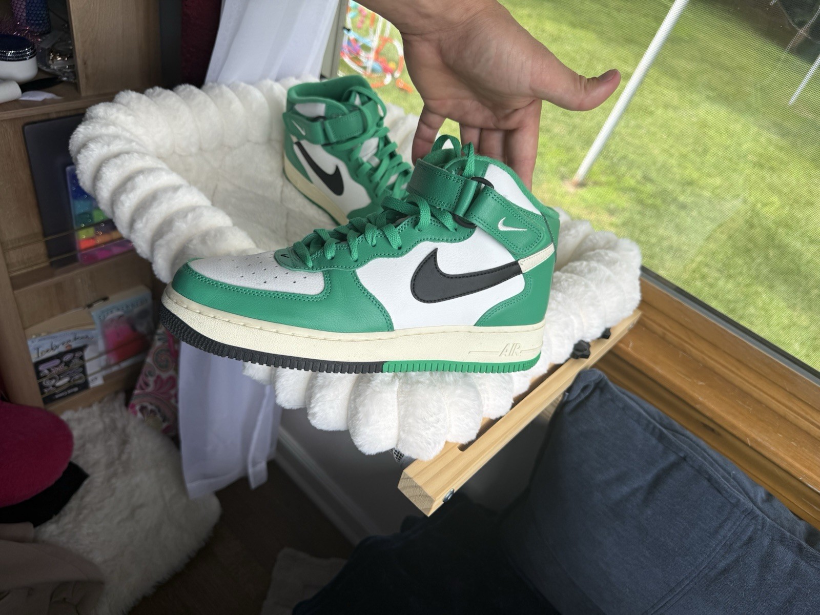 Size 9.5 – Nike Air Force 1 ’07 LV8 Mid Split – Stadium Green