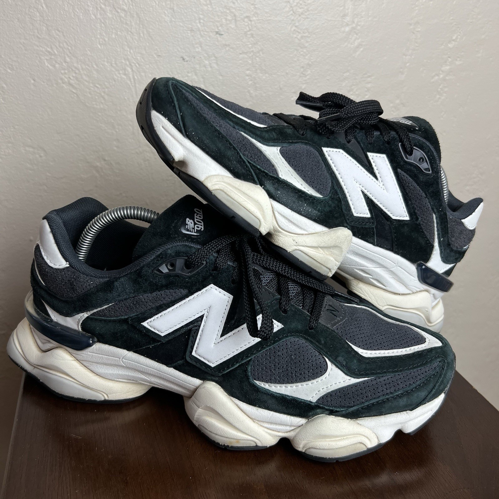 New Balance 9060 Shoes Mens Size 9 Black Running Low Top Sneakers U9060AAA
