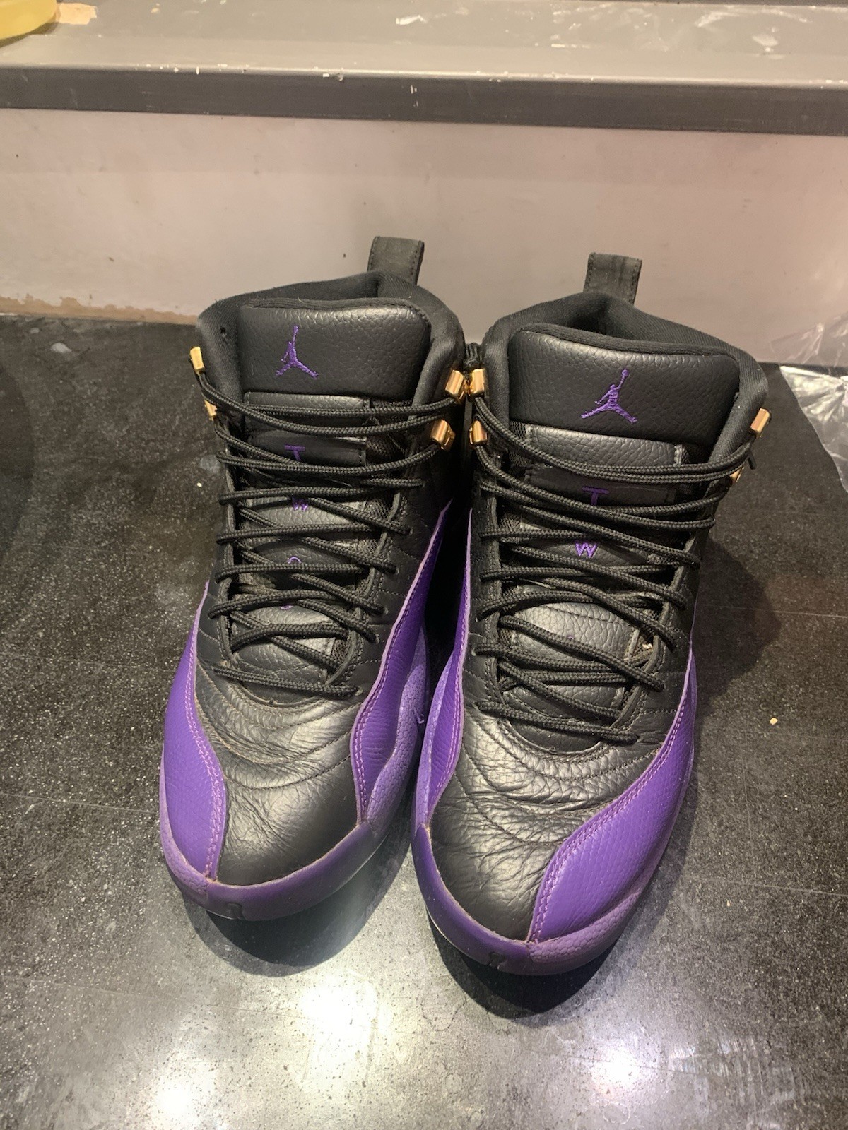 Air Jordan 12 Retro “ Field Purple” Size 10 Slightly Used