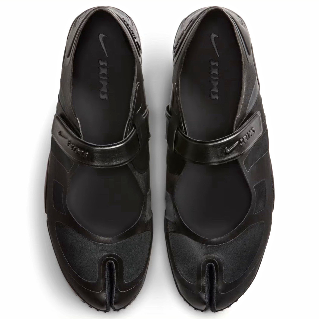 Skims rift satin Black Slip-On Closure Athletic Shoe Sneakers 11