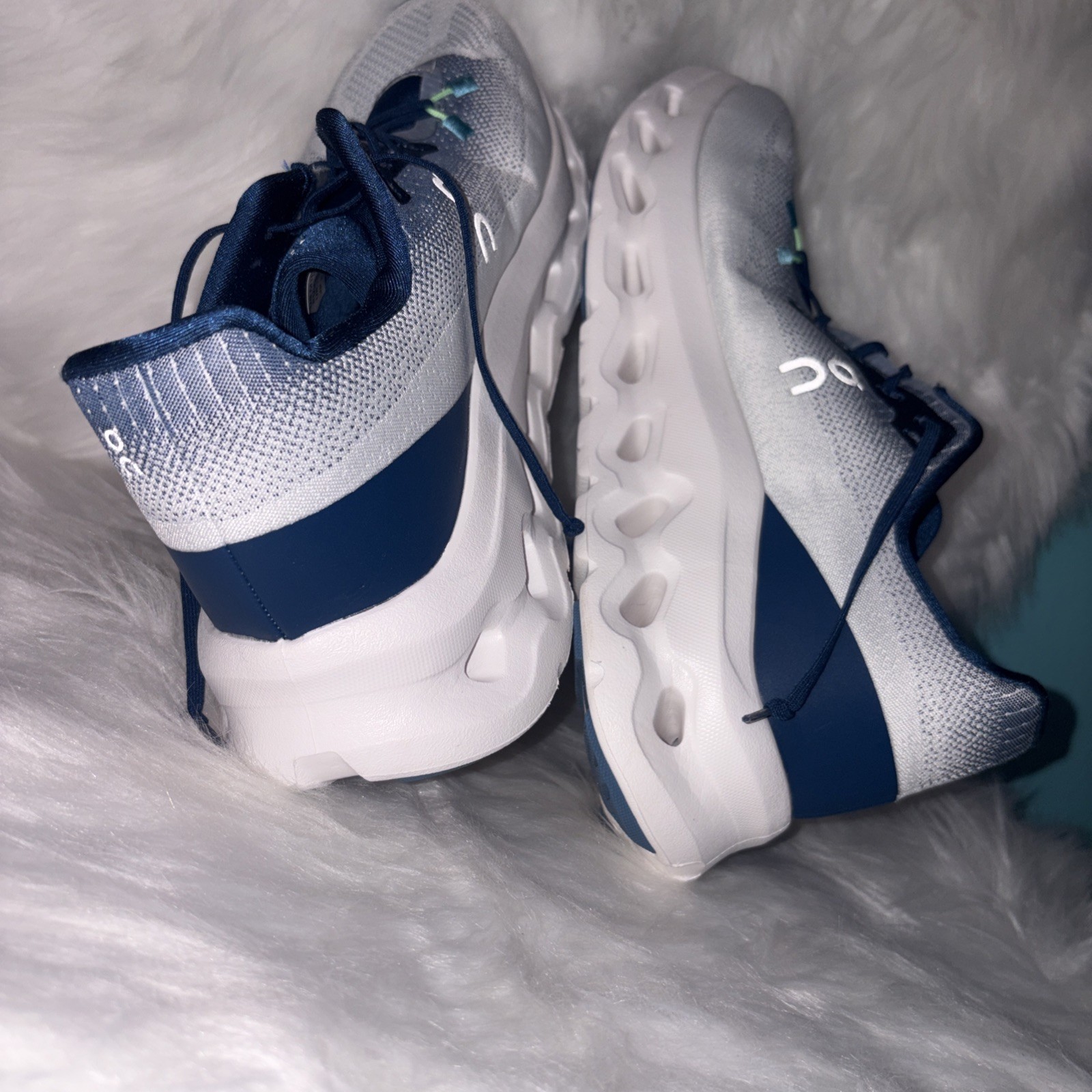 On Clouds Blue And White Cloudtilt Mens Us 11