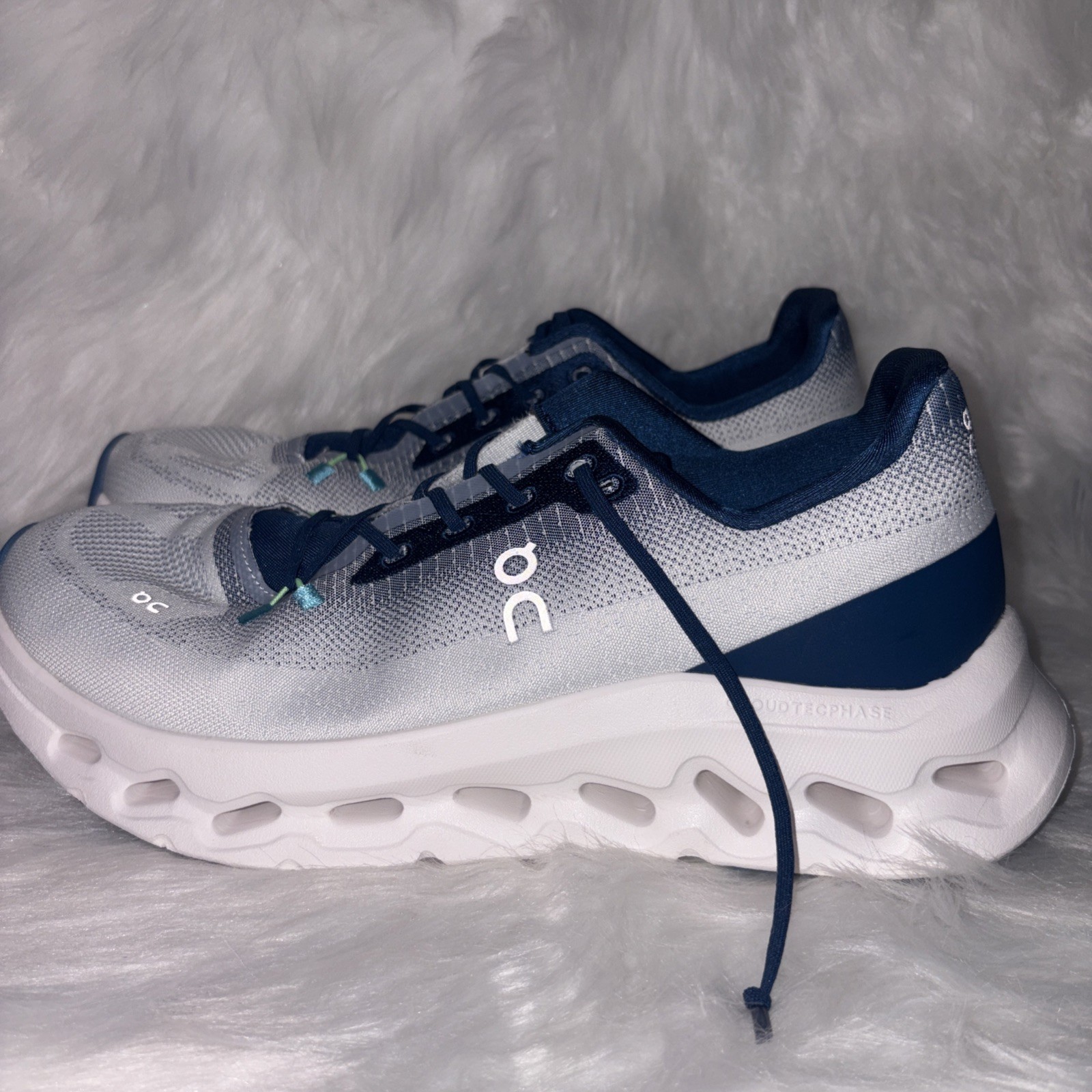 On Clouds Blue And White Cloudtilt Mens Us 11