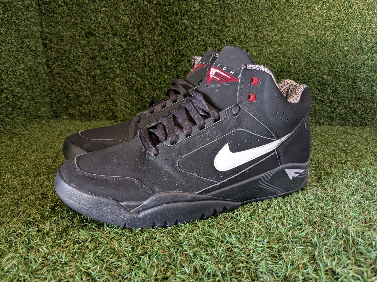 Nike Flight Lite Mid Men’s Size 12 Black/Red/White, DQ7687-003