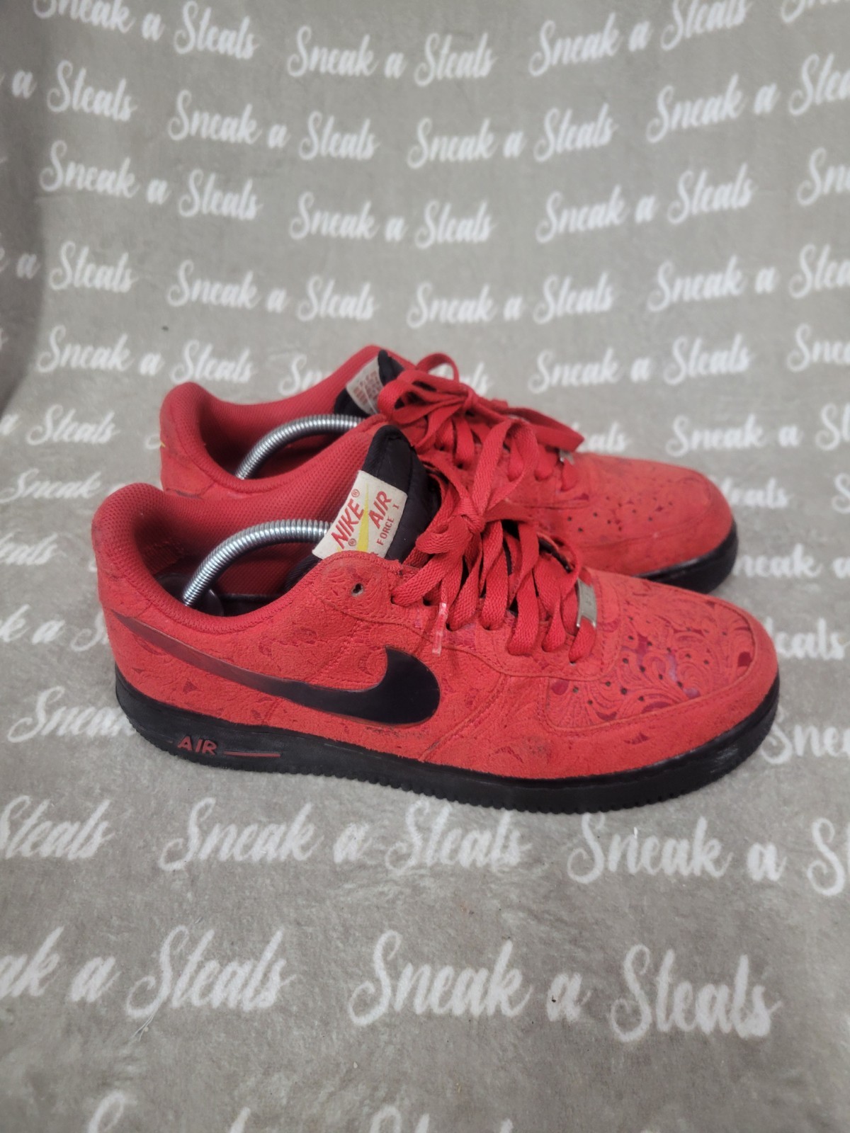 Size 9.5 – Nike Air Force 1 Low Miami Heat 488298-617 Retro Sneakers Red Paisley