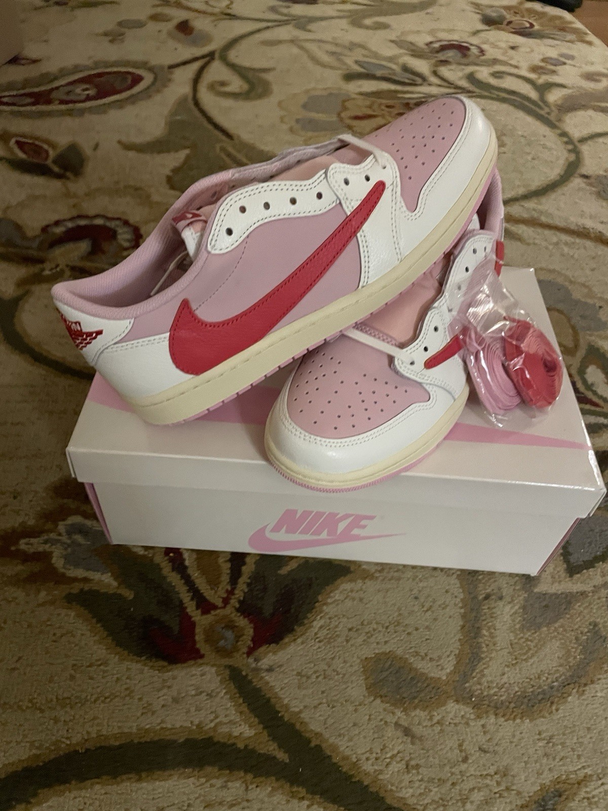 Travis Scott Jordan 1 Low Tropical Pink Size 10