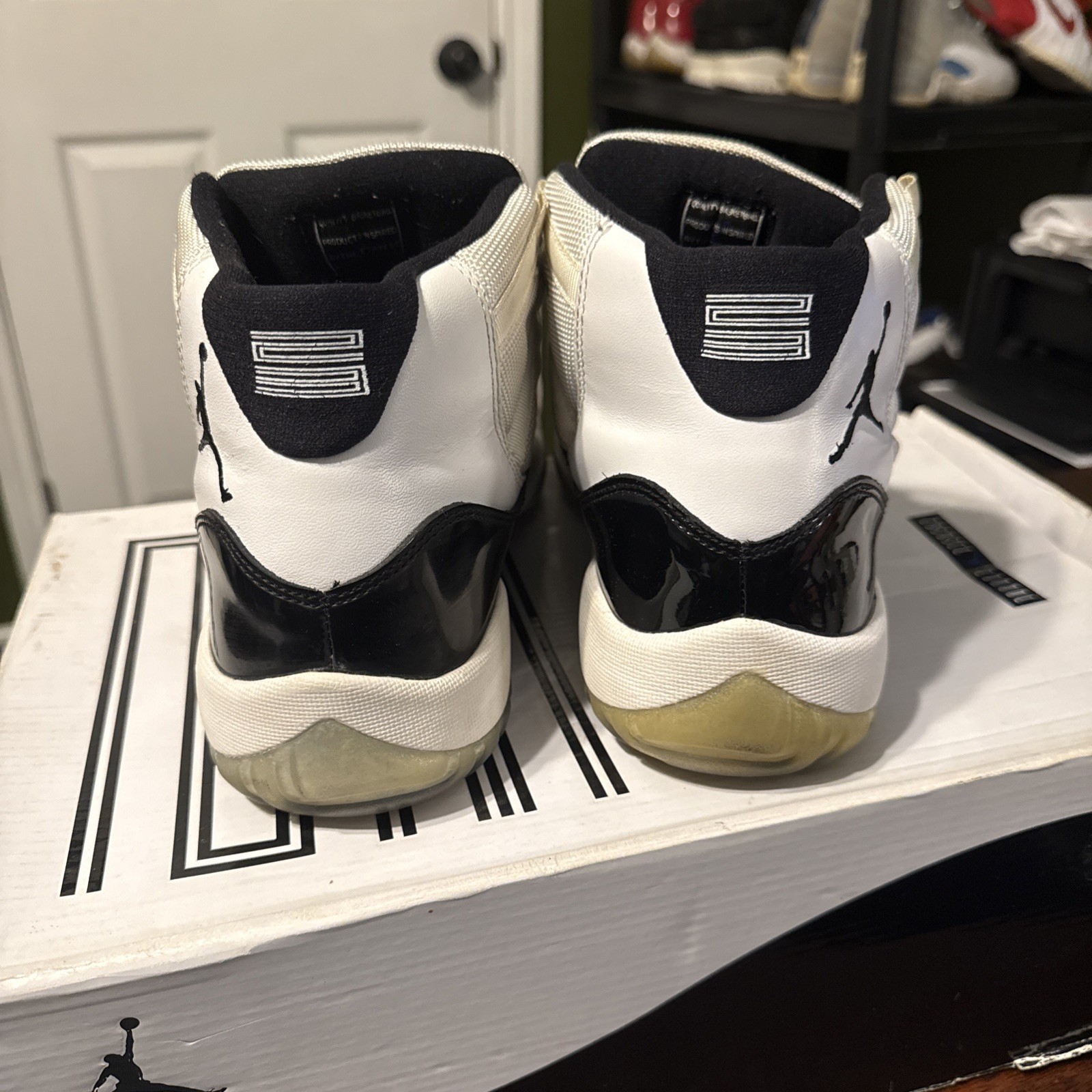 Air Jordan 11 Retro Men’s Basketball Shoes White Concord Size 10.5 378037-107