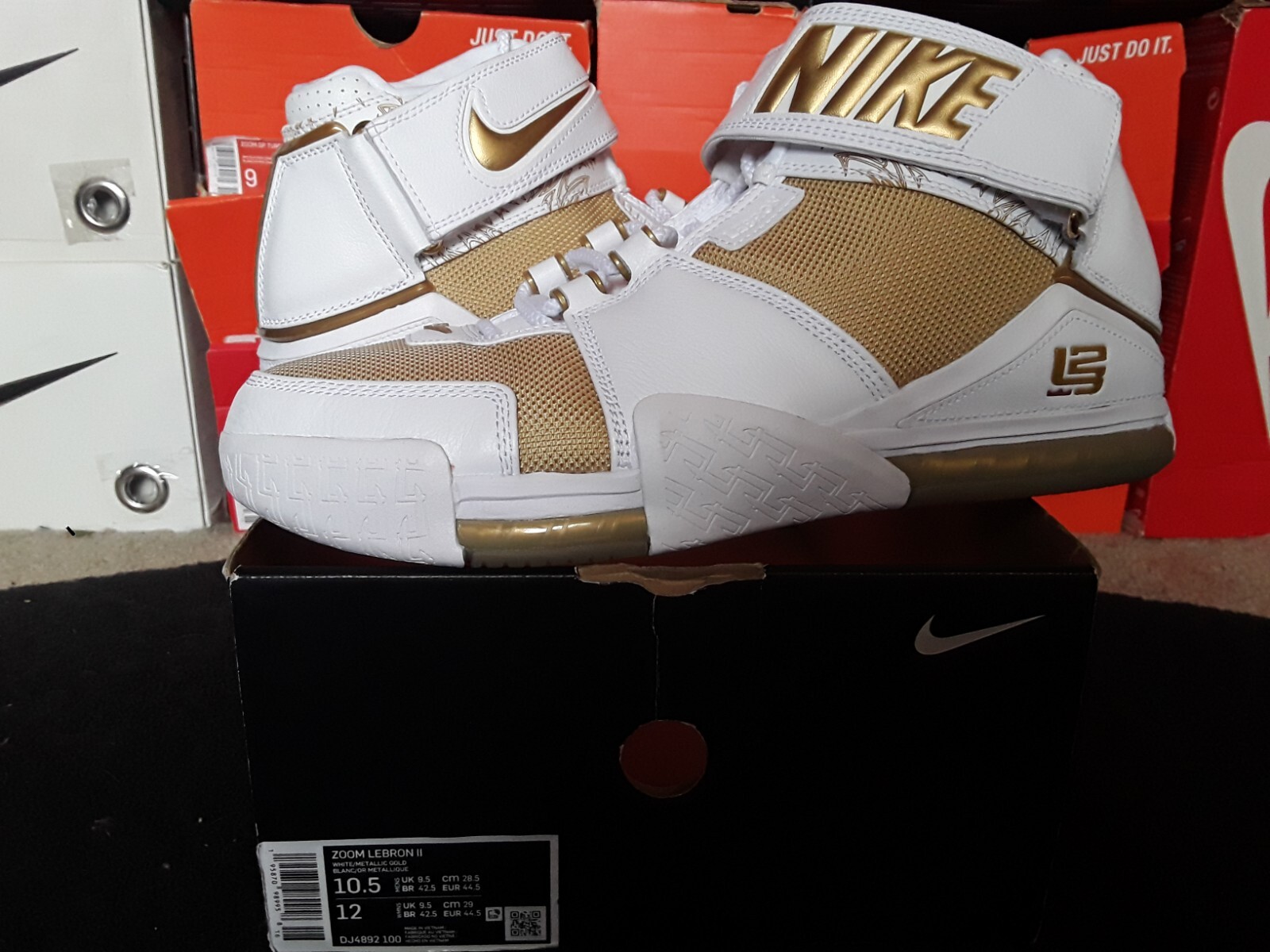 Nike Air Zoom LeBron James II 2 Retro QS Maccabi White Metallic Gold DJ4892 100