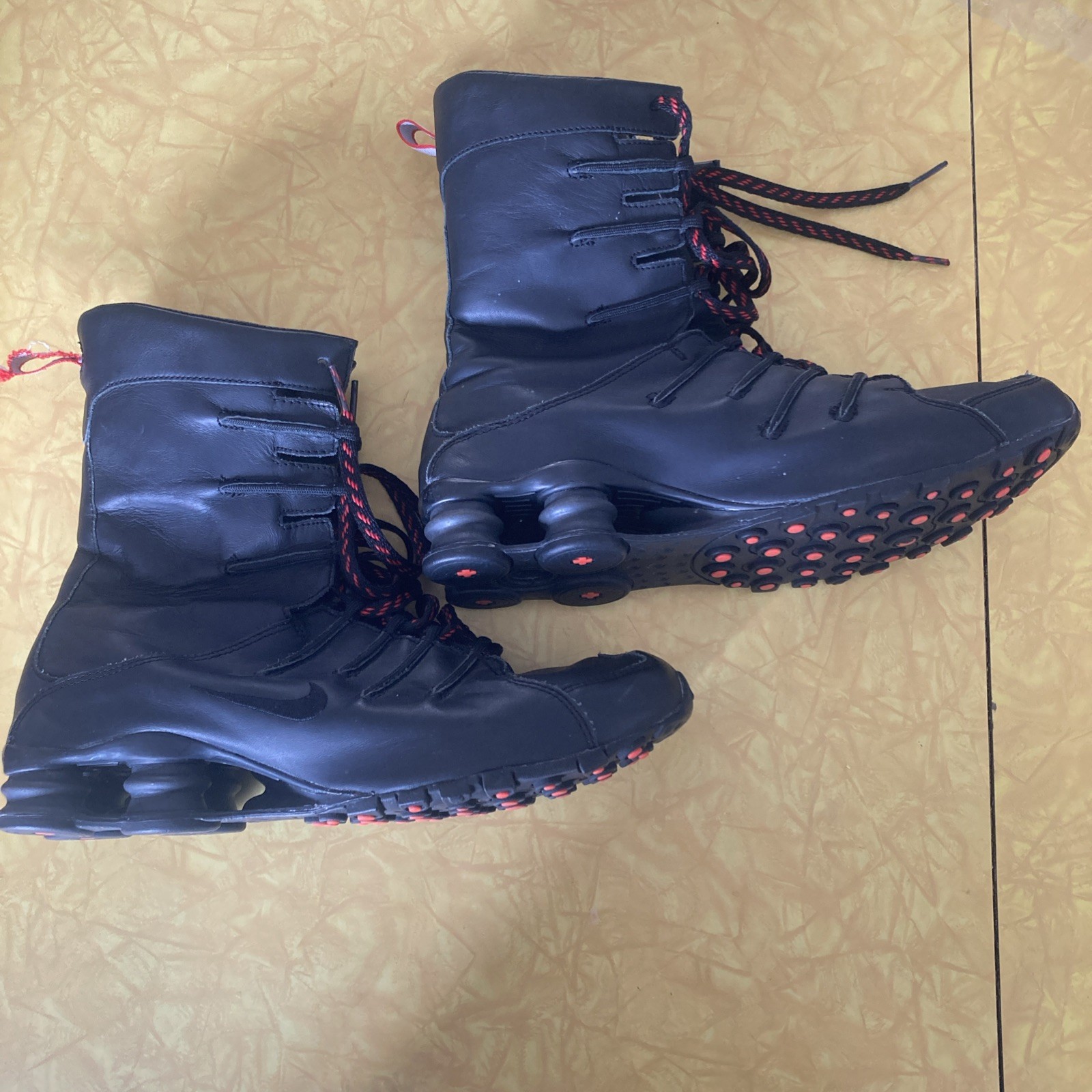 Vintage 2005 Nike Shox NZ Boot QS Black Red 312132-001 Mens 10.5