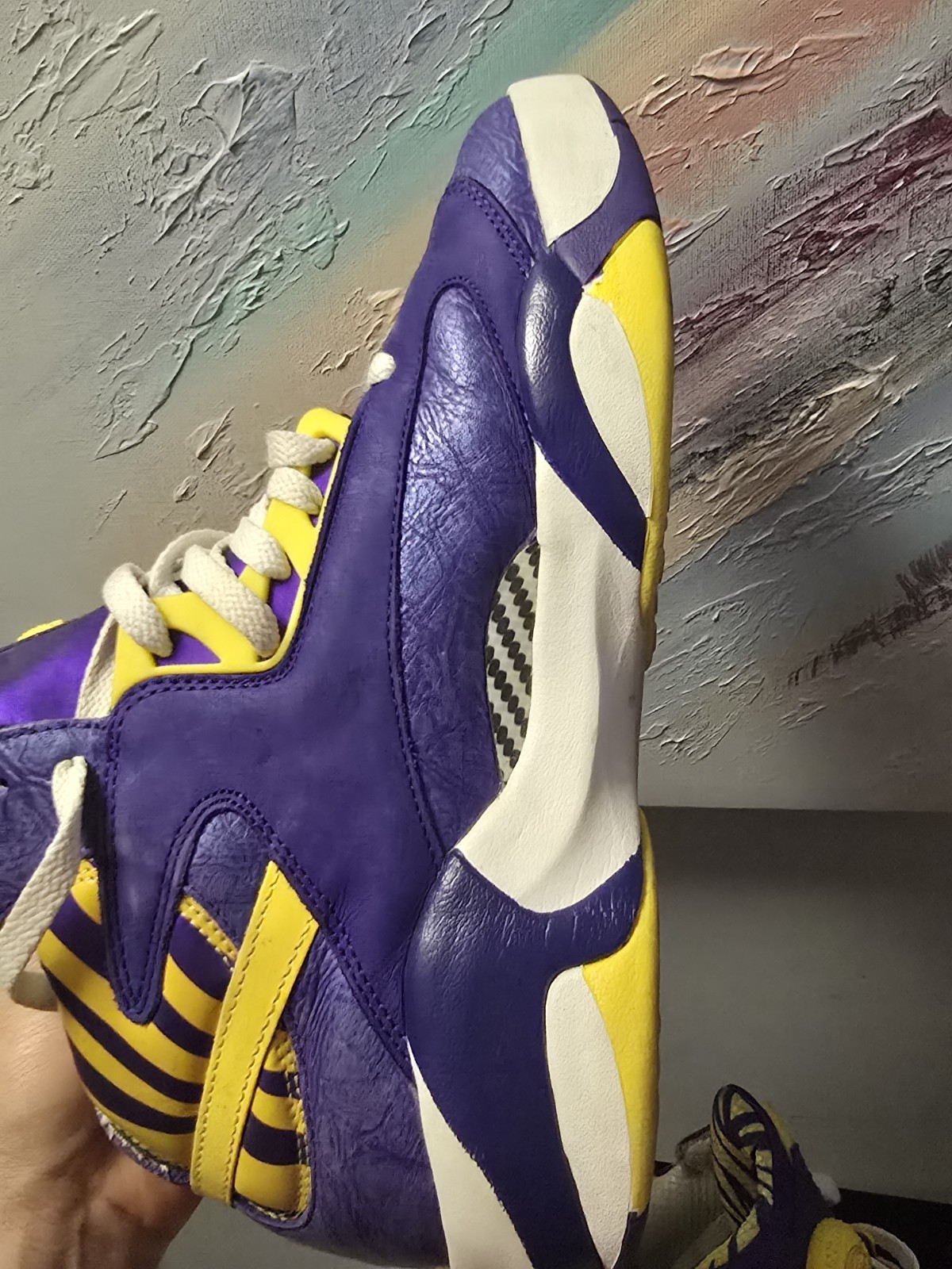 Reebok Shaq Attaq LSU Tigers M40343 Purple Yellow White Mens SZ 10 PRE OWNED
