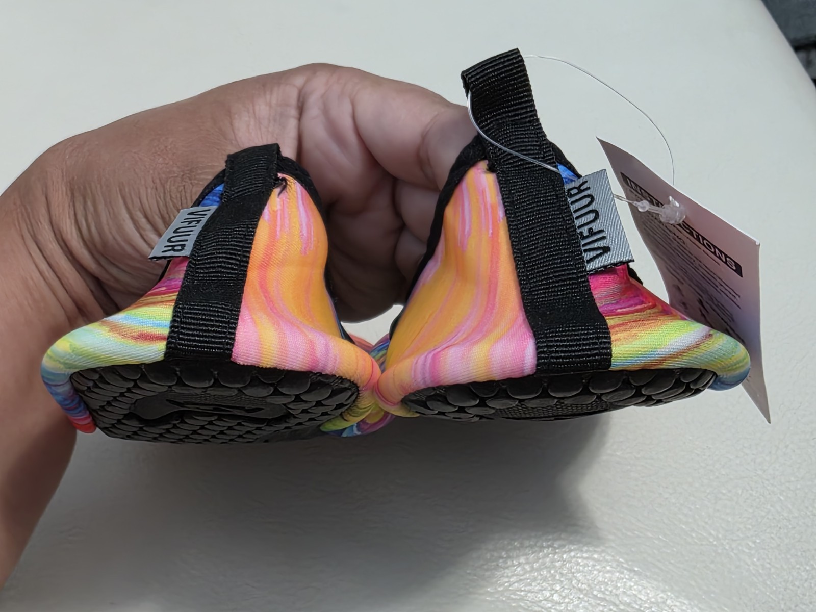 Women’s Rainbow Swirl Water Shoes Pull-on Flats Size 5½ 6 Travel Shoe Size 34/35