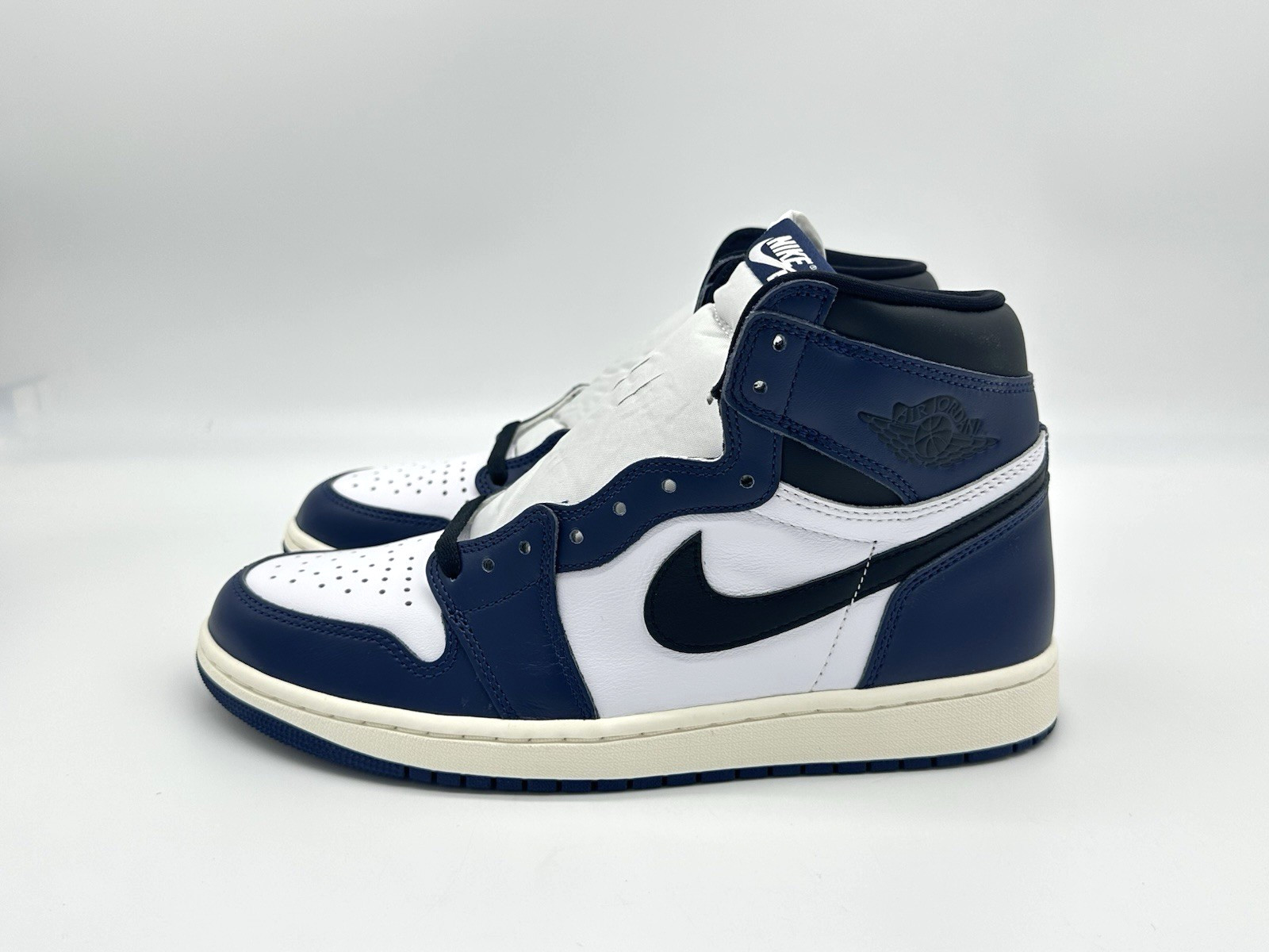 Air Jordan 1 Retro High OG Men’s Size 8 Women’s 9.5 Midnight Navy DZ5485-401